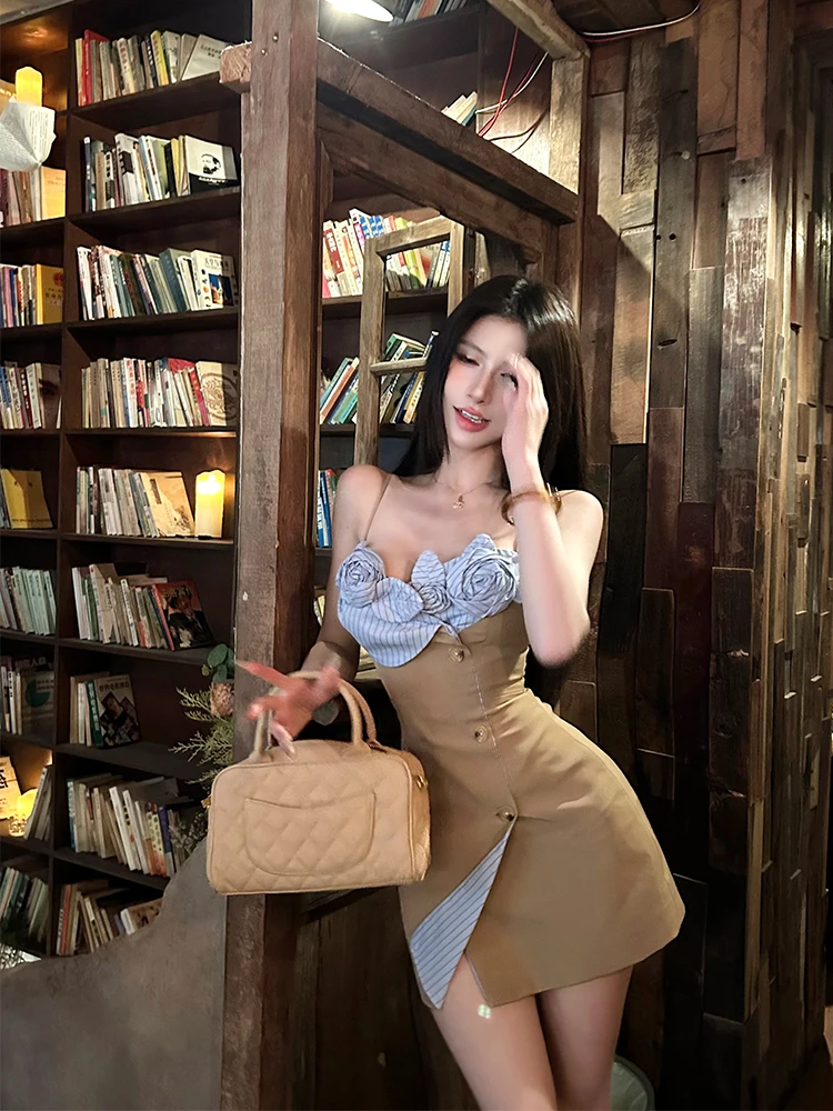 纯欲风性感辣妹花朵吊带连衣裙高级感夏季气质修身显瘦包臀短裙女