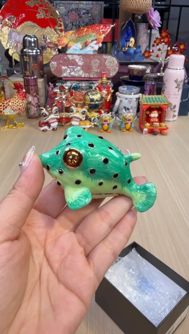 32七宝绿色河豚