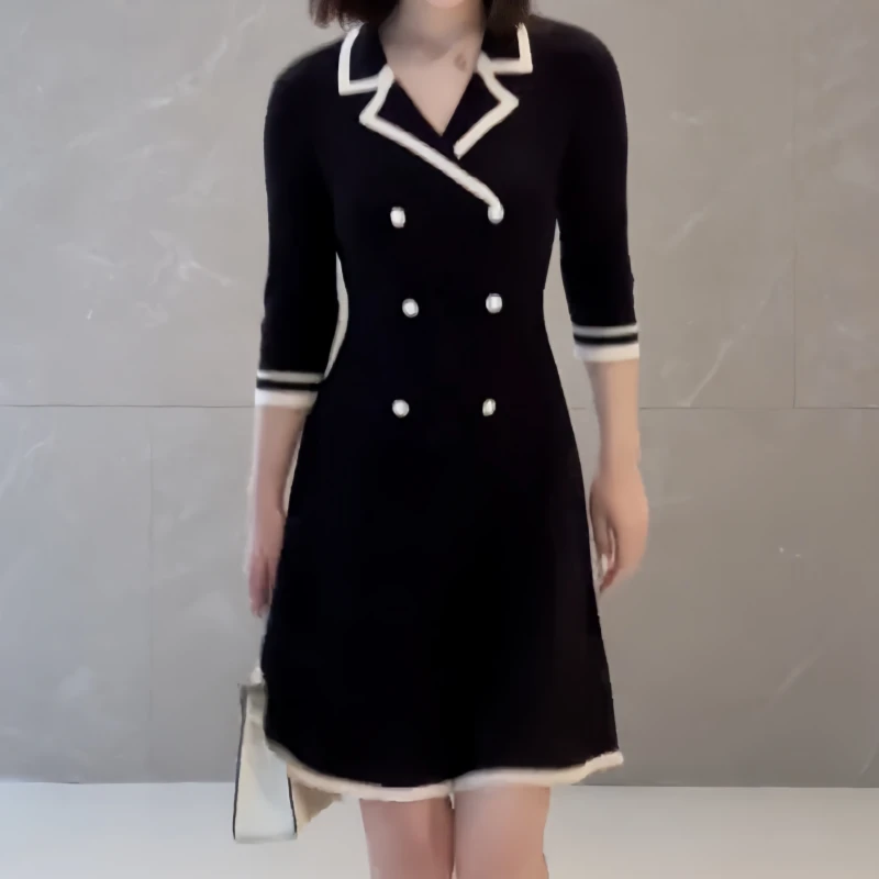 早秋胖mm时尚风气质风学院风法式连衣裙收腰显瘦甜美风V领小黑裙