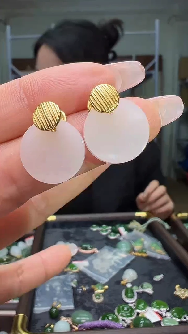 颈饰银S925镶嵌和田玉(多样性发货.发其一)12.30.99