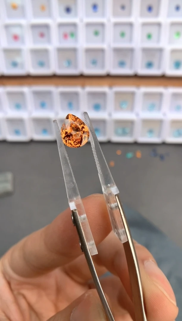 未镶嵌裸石定制石榴石3.06ct