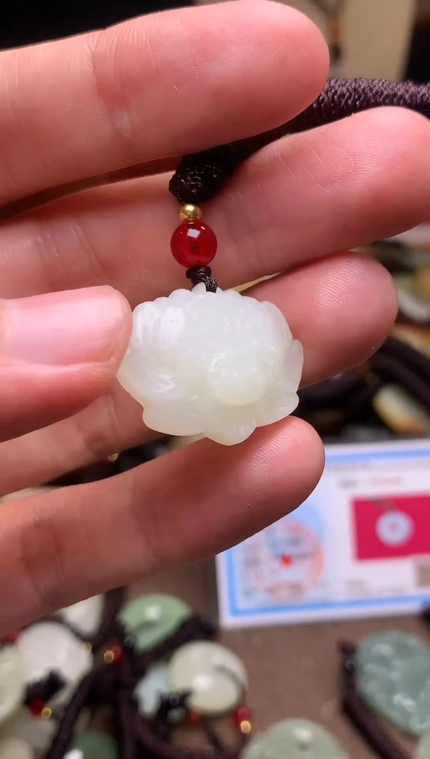 颈饰未镶嵌和田玉新疆料青海料清水和田玉吊坠