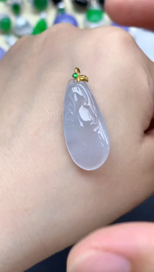 颈饰18K金镶嵌翡翠76-中国好珍宝