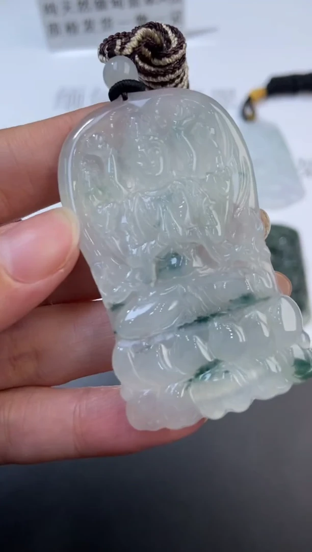 未镶嵌挂件翡翠376171  多人