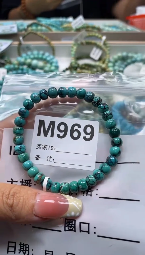 未镶嵌绿松石珠宝奇石.