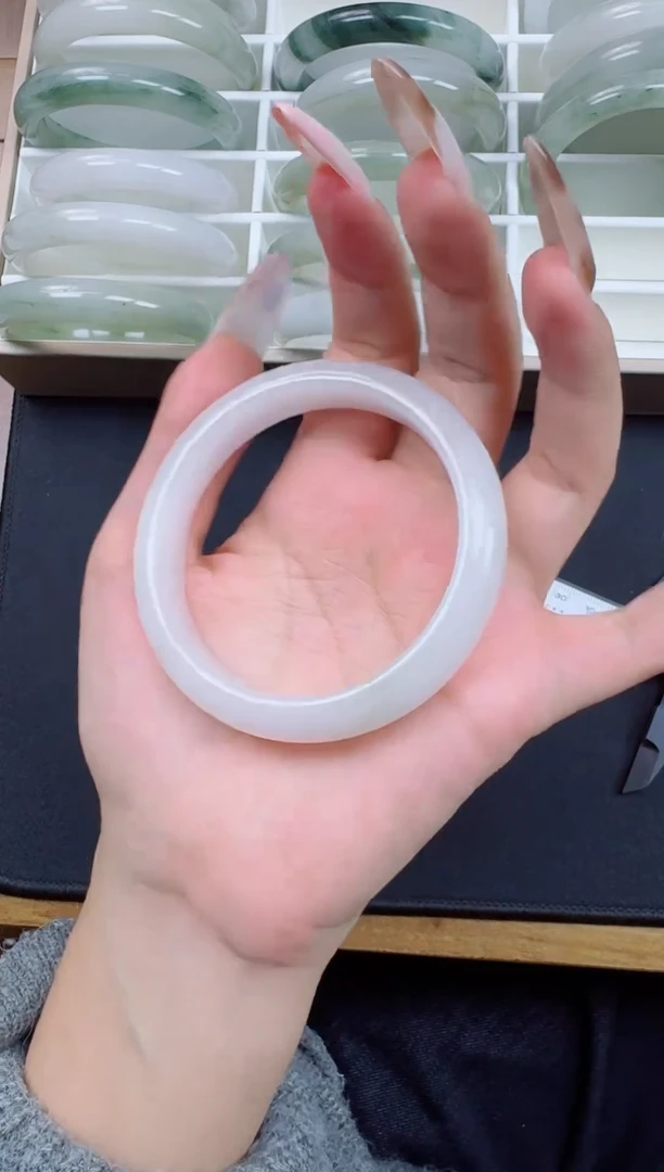 未镶嵌手镯石英质玉16-58/59