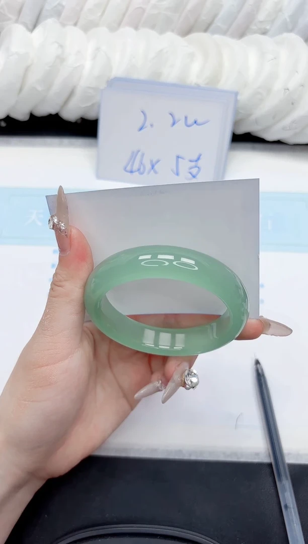 石英质玉手镯未镶嵌184-57