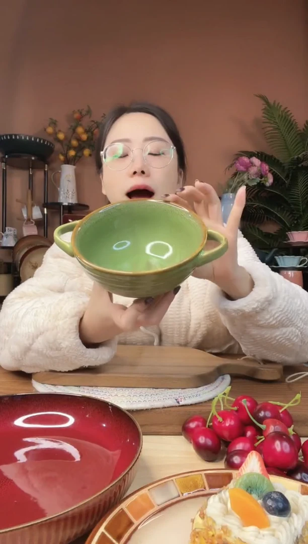 陶瓷6英寸双耳碗 微瑕疵