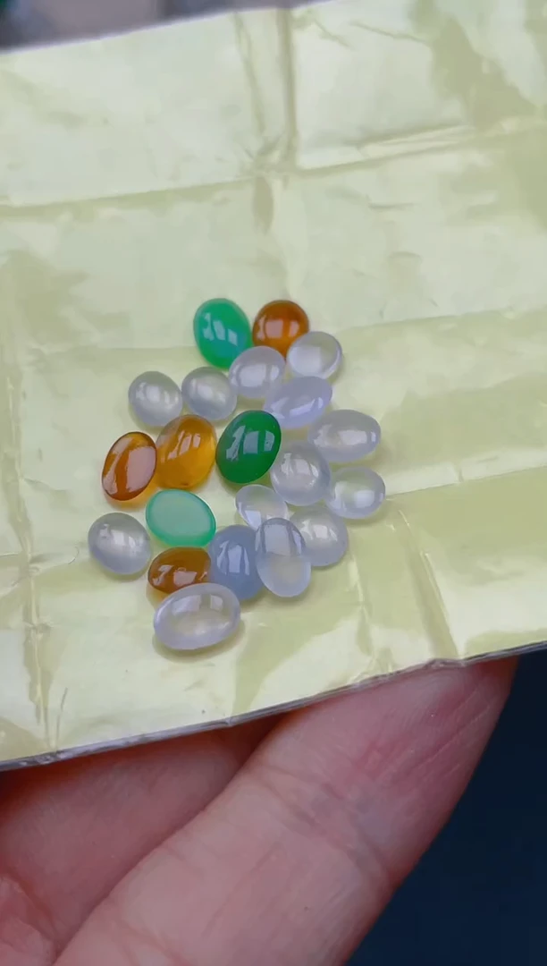 未镶嵌定制翡翠天然翡翠蛋面60