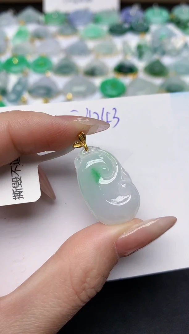 颈饰18K金镶嵌翡翠天然缅甸A货翡翠百元以上9元证书费自理