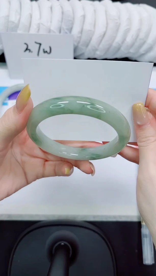 石英质玉手镯未镶嵌136