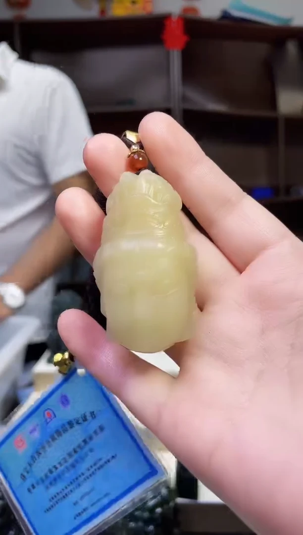 和田玉未镶嵌颈饰1