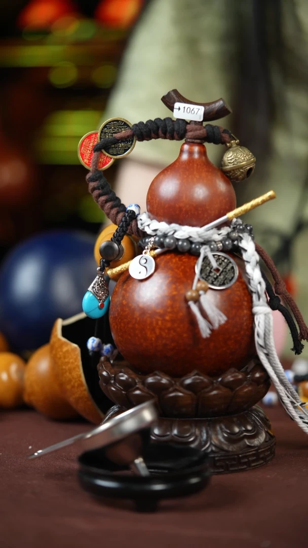 【闪购商品】1067号500ml左右的非遗漆器酒葫芦