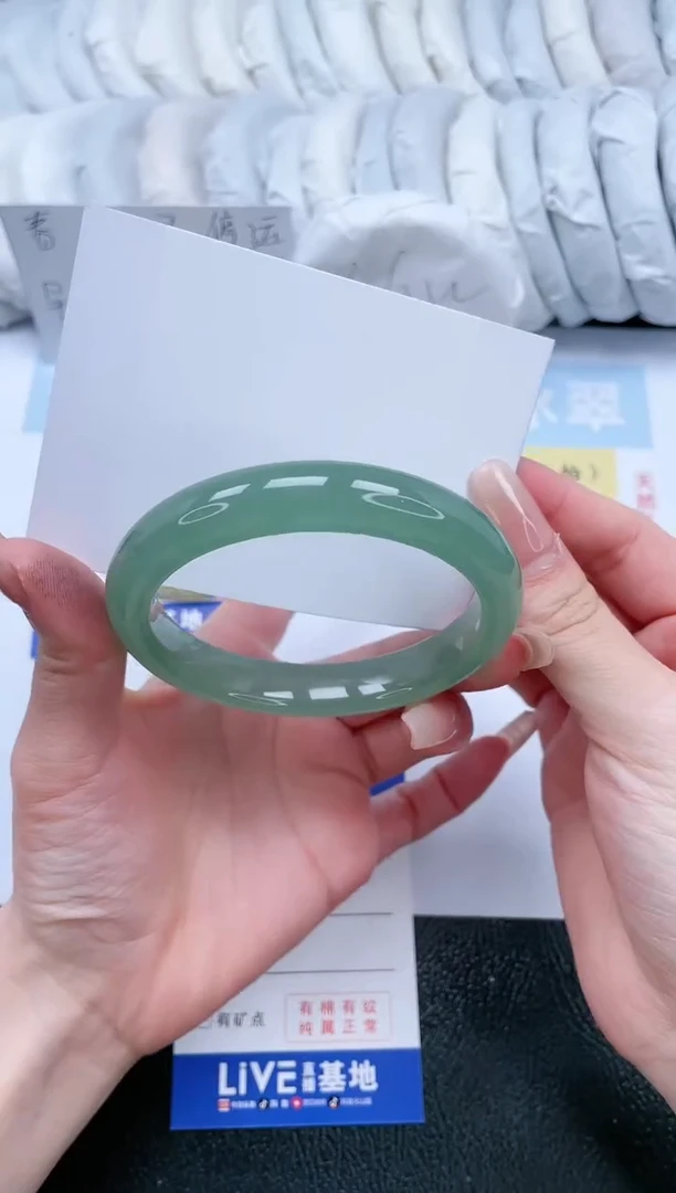 【闪购商品】石英质玉手镯未镶嵌T120-60.7