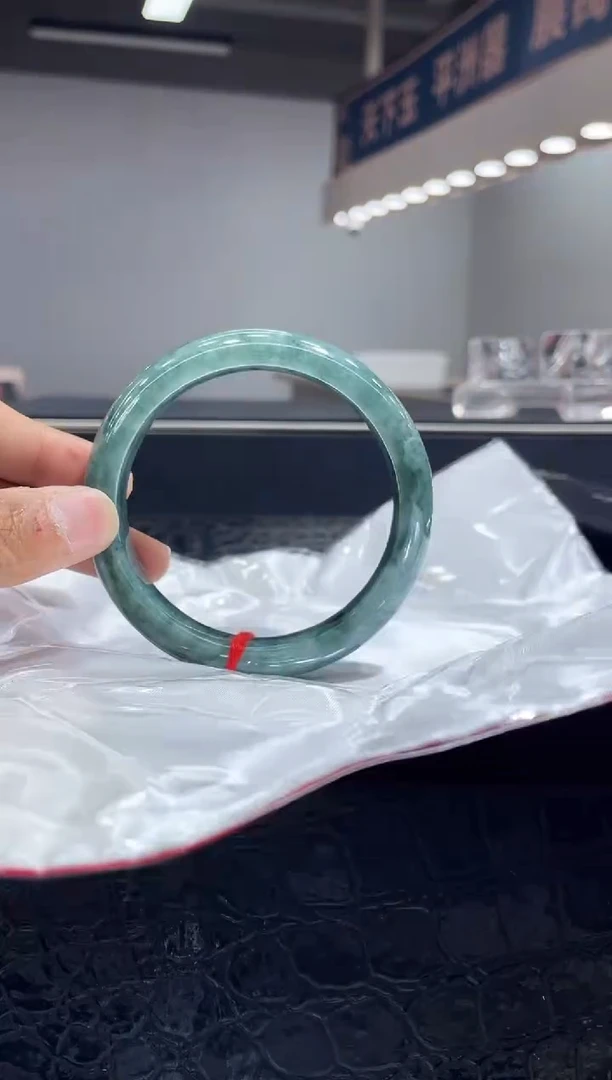 未镶嵌手镯翡翠3