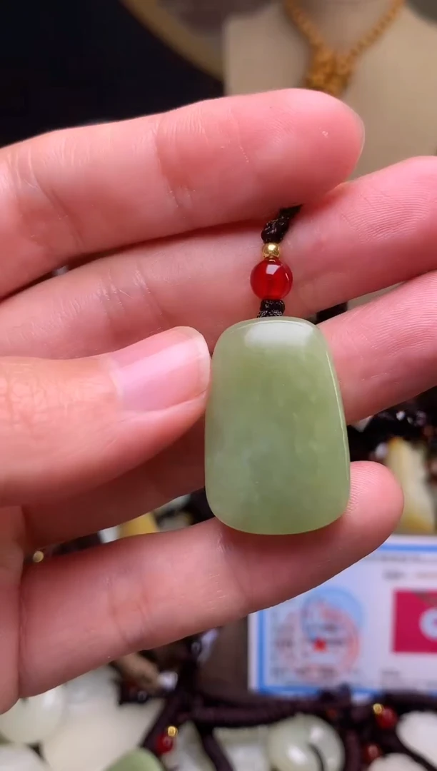 颈饰未镶嵌和田玉新疆料青海料清水和田玉吊坠