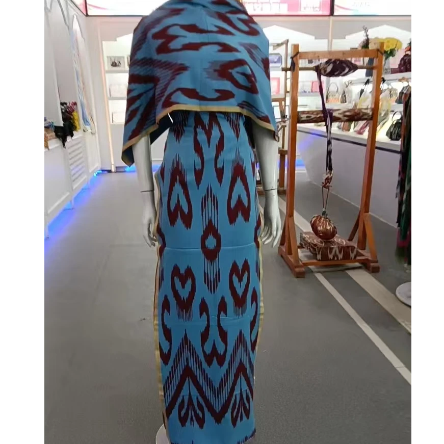 يىپەك پاختا ئارلاش  布料/真丝不褪色巴郎赞艾德莱斯丝绸布料