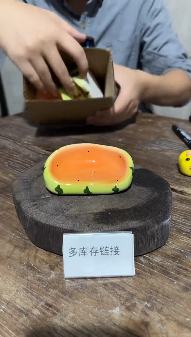 36釉下彩手绘陶瓷