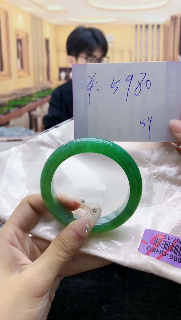 【闪购商品】翡翠手镯未镶嵌    H67-15