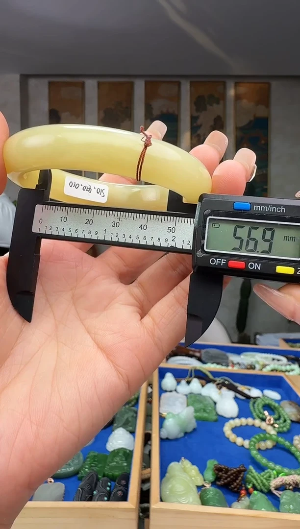 颈饰未镶嵌和田玉拍一发一