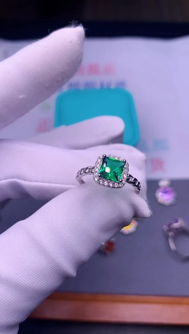 【闪购商品】祖母绿戒指银S925镶嵌............