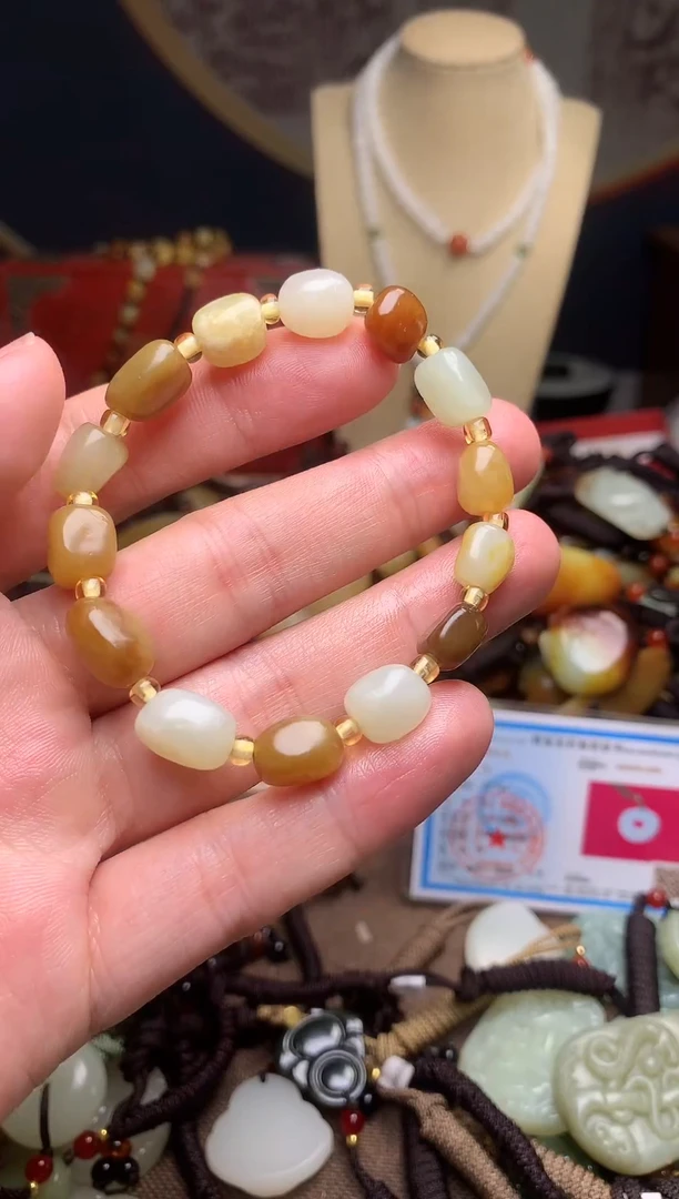 颈饰未镶嵌和田玉新疆料青海料清水和田玉吊坠