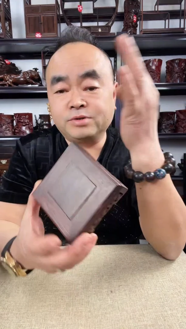 木老李红木工艺品鸡翅正方
