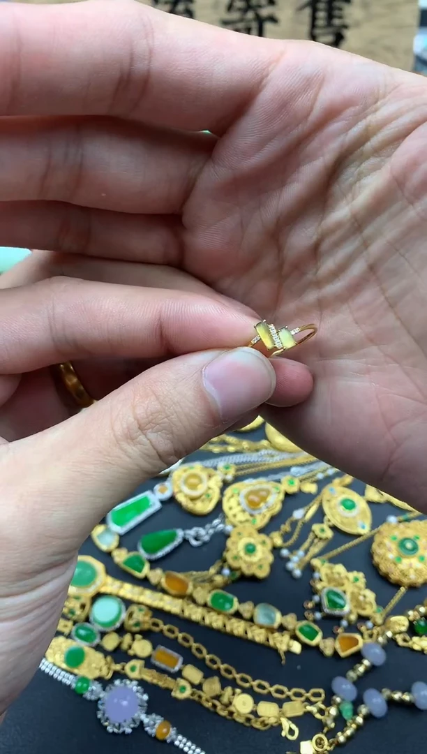 【闪购商品】翡翠戒指18K金镶嵌38--中国好珍宝