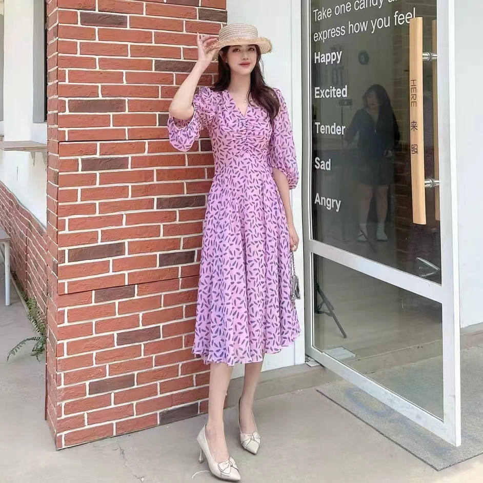 GXO 玛+2025秋新款粉紫V领泡泡袖丛林印花连衣裙LYQ0328