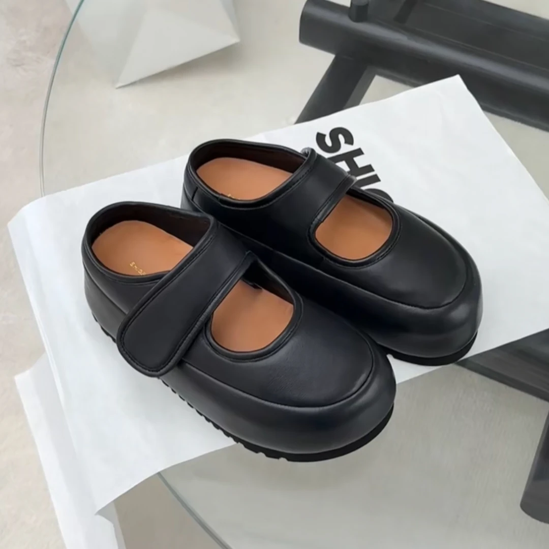 诗歌兰2025年新款真皮时尚百搭ins欧货厚底舒适包头玛丽珍女77288