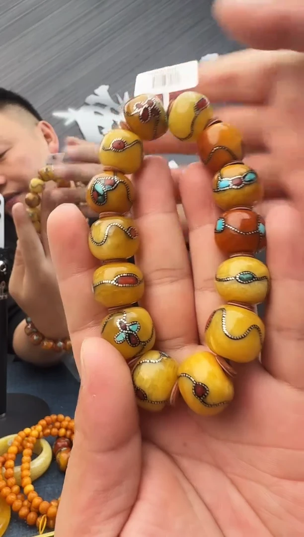 蜜蜡未镶嵌珠宝奇石假一罚十 49，17多样性发其一