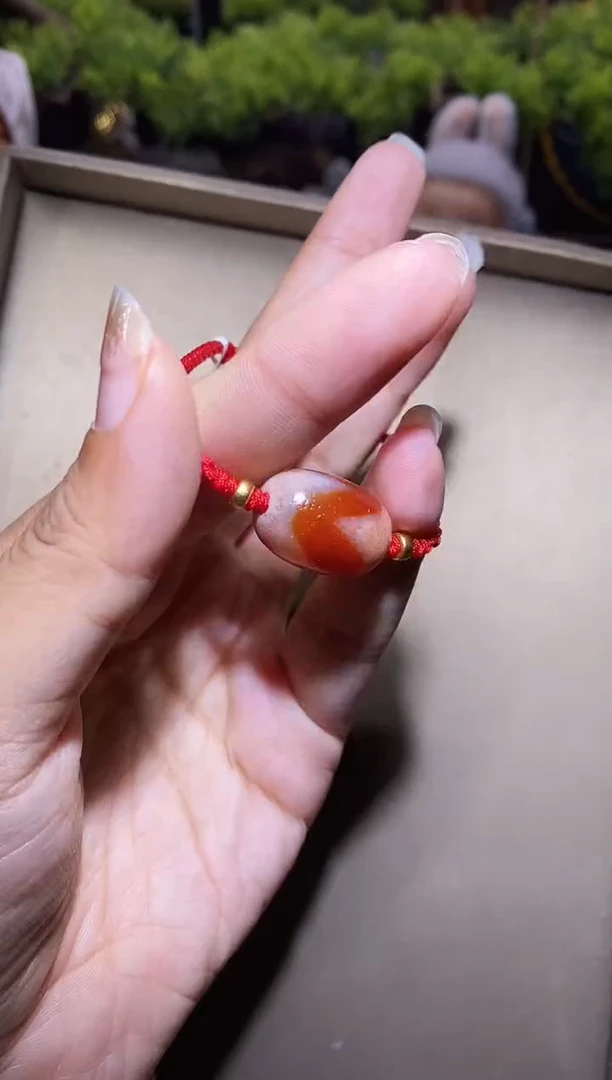 玛瑙/玉髓（覆膜）颈饰未镶嵌X