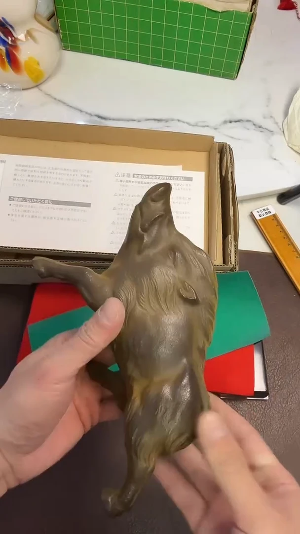 249金属猪摆件··