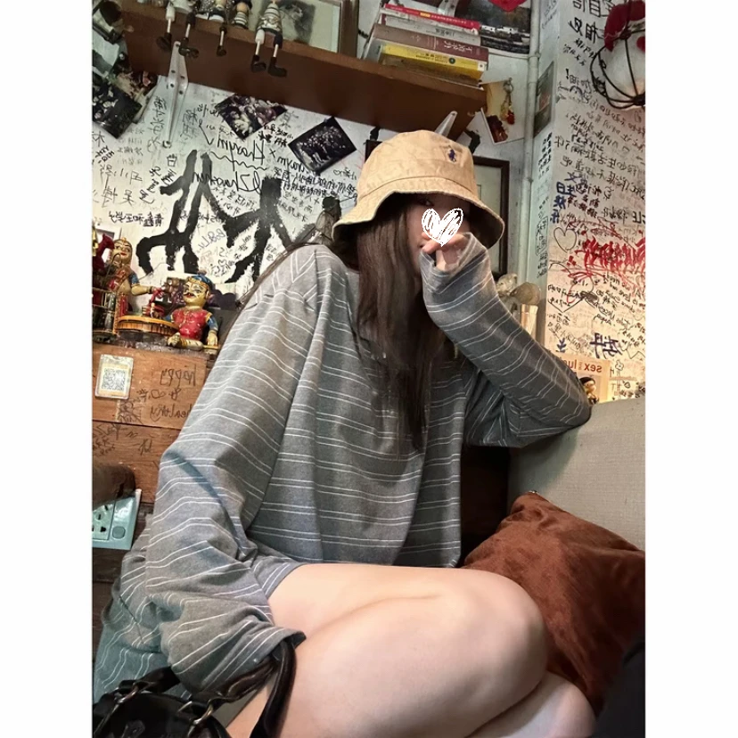 休闲风条纹设计感慵懒风宽松复古百搭上衣+百搭条纹短裤两件套装