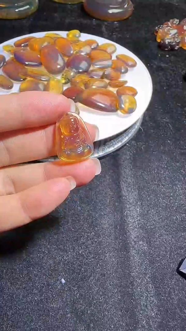 琥珀颈饰未镶嵌14