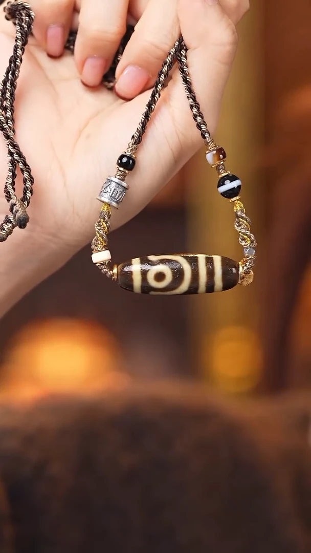 玛瑙/玉髓（覆膜）颈饰未镶嵌二眼横款锁骨链