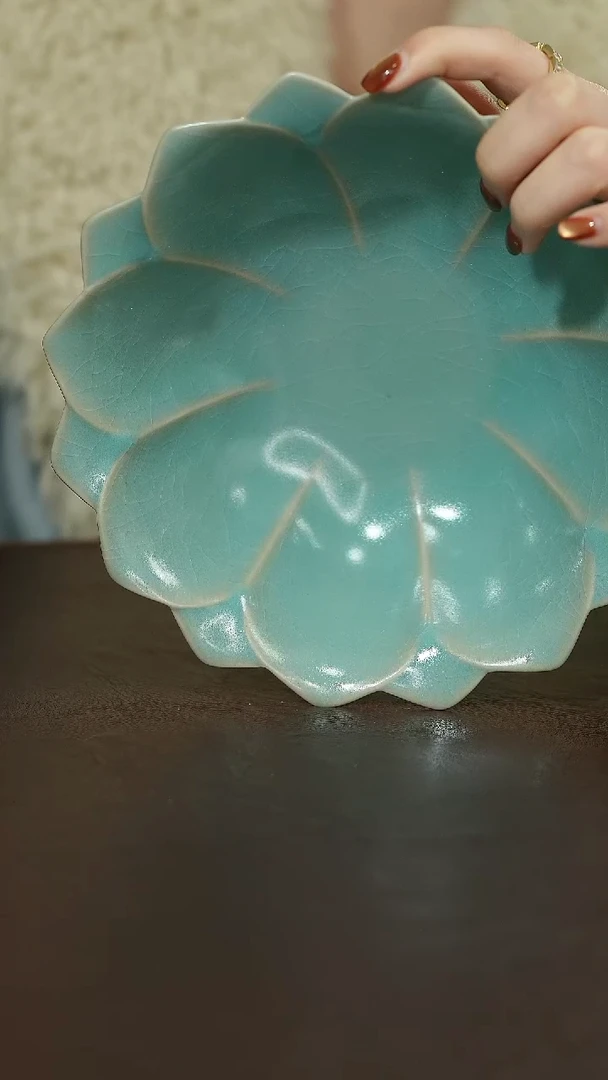 摆件瓷汝宋汝瓷原矿釉 花口盘微瑕