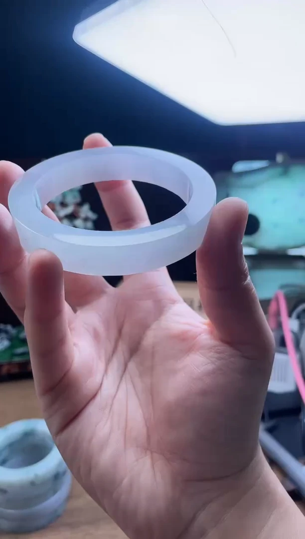 【闪购商品】定制翡翠手镯未镶嵌定制