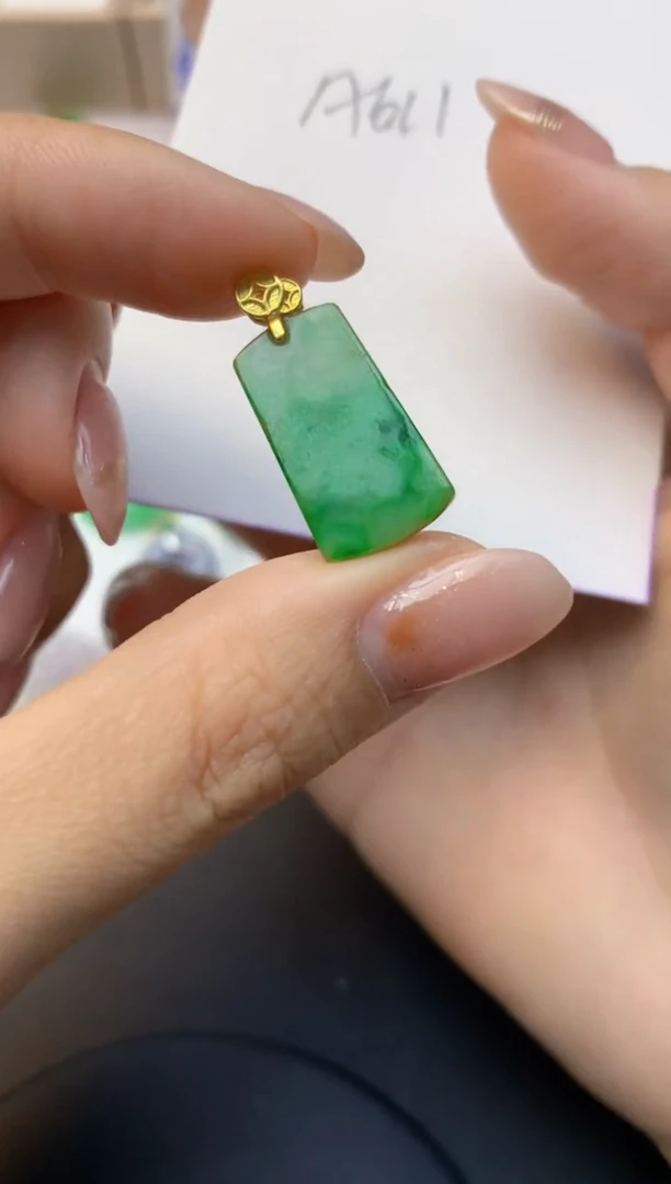 颈饰未镶嵌翡翠天然A货缅甸翡翠百元以上9元证书费自理