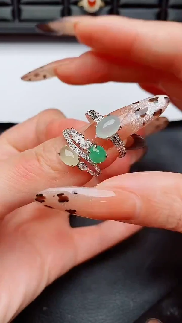 银S925镶嵌戒指翡翠...