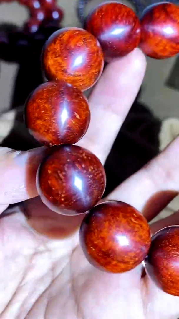 檀香紫檀（小叶紫檀）1.9龙鳞金星