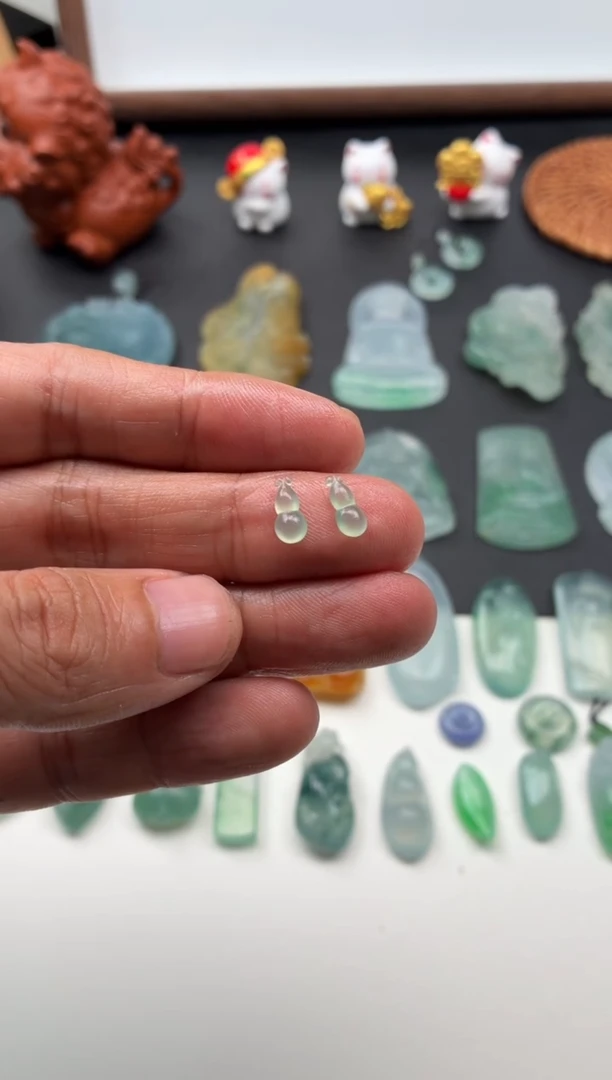 未镶嵌定制翡翠翡翠