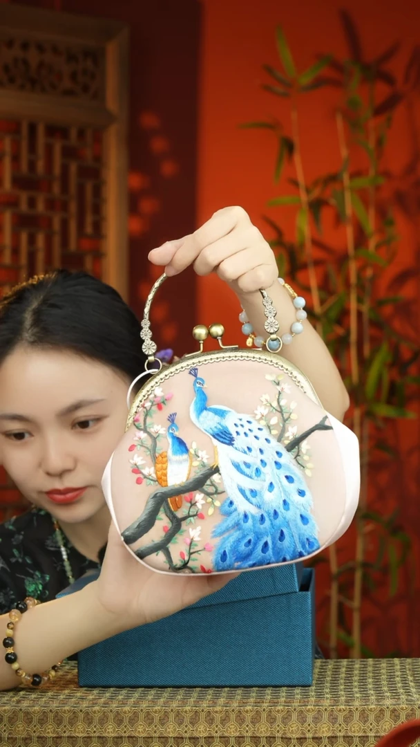 刺绣纯手工非遗国风饰品