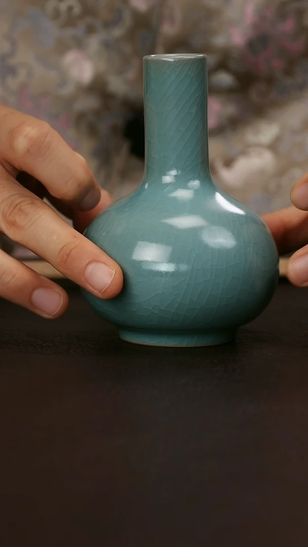 其他汝官窑小鼓腹瓶88