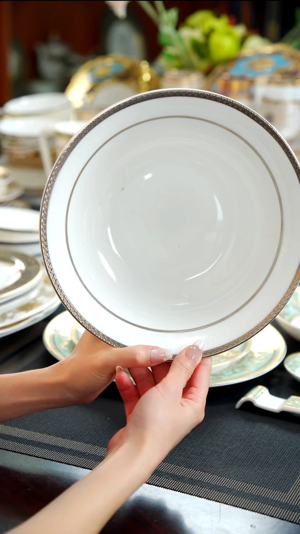 瓷片9英寸汤碗   1个