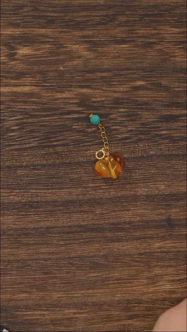 南红玛瑙挂饰18K金镶嵌1