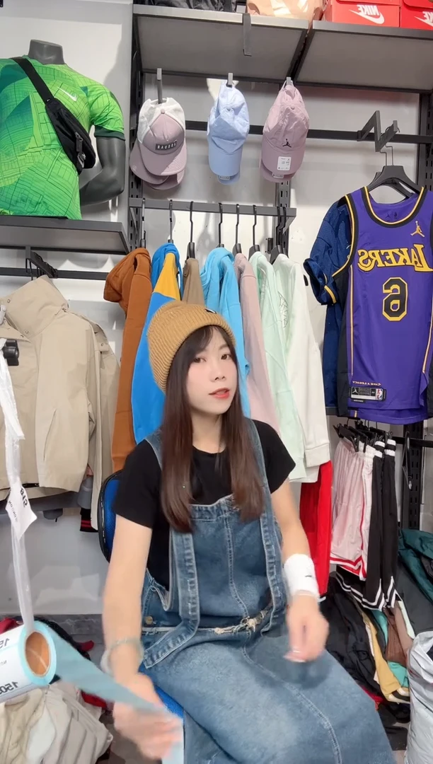 1497  编码 瑕疵款直播间过款为准 尺码 帽子