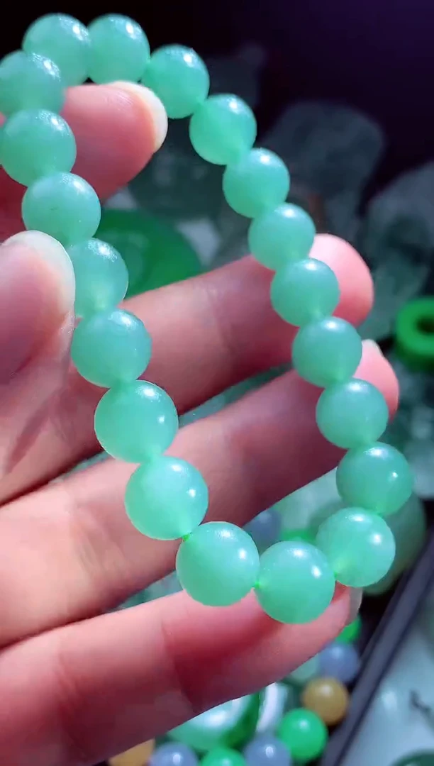 未镶嵌定制翡翠梦*?翡翠毛货定制