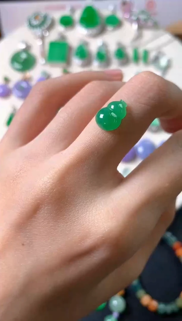 未镶嵌定制翡翠裸石（镶嵌定制）