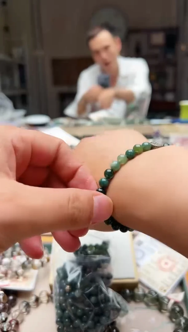 水晶手链未镶嵌水草玛瑙单圈手链